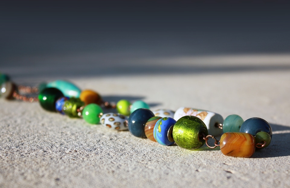 Jewel necklace fashion jewellery
