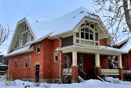 140 37 st. Grant house MH 2