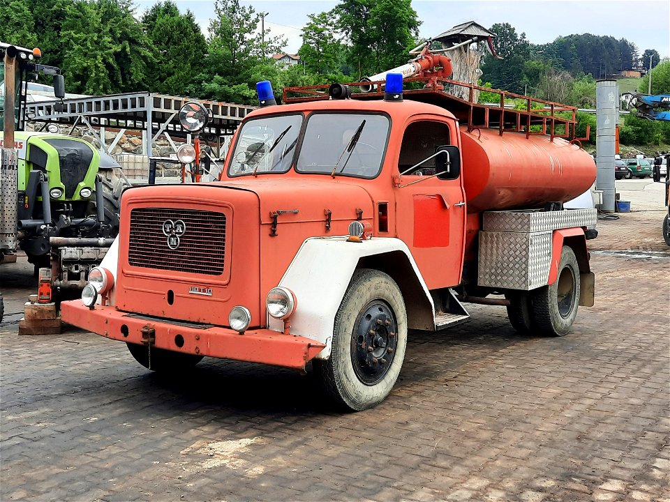 TAM 110 T 10 vatrogasno vozilo / Fire Truck Teslić Republika Srpska Bosna i Hercegovina