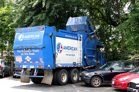 American Disposal truck 152 | Autocar ACX McNeilus Ngen Atlantic