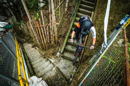Downhill Urbano 2022