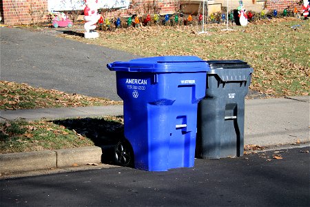 American Disposal 95g Recycling Rehrig photo