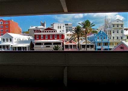 Framing Bermuda photo
