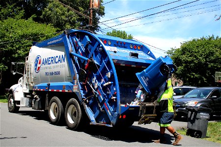 American Disposal truck 549 doing recycling