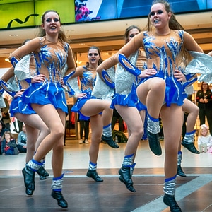 Cheerleader and dancer