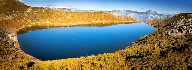 Lago Ubales photo