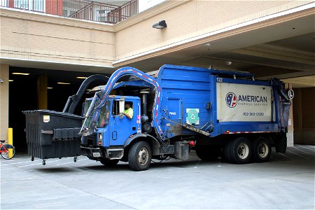 American Disposal Truck 122 | Mack MR Heil Half/Pack