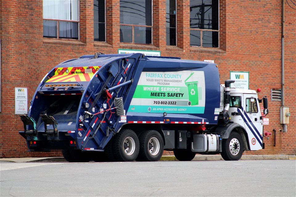Fairfax County Truck 7284