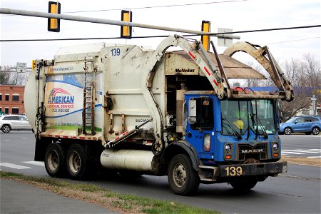 American Disposal Truck 139 | CNG Mack MRU McNeilus Alantic