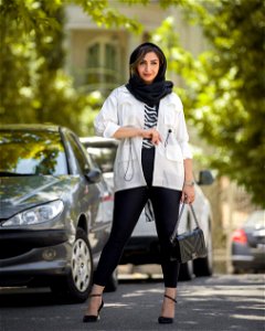 Golpush - Iranian Women Model Tehran, 2021, UHD Works (5)