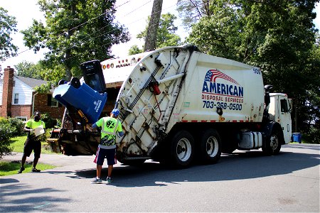 American Disposal truck 509 | Mack LEU McNeilus XC-RL