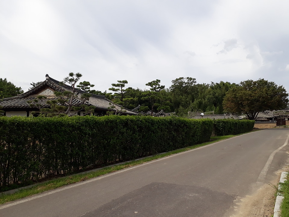 House of the Seong Clan in Seok-ri Changnyeong Korea