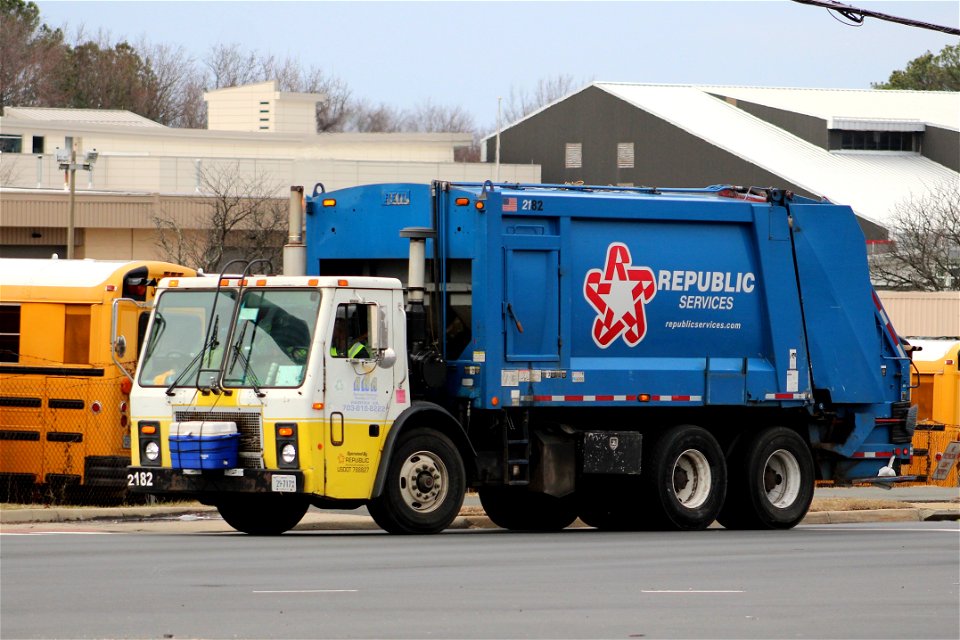 Republic Services truck 2182