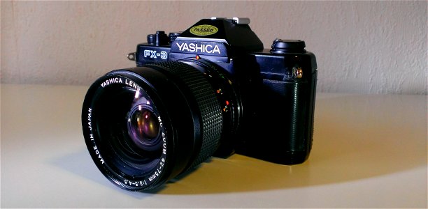 Yashica FX-3 42-75mm photo