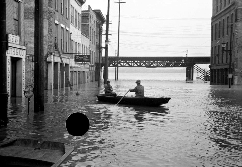 Ohio River in flood, Louisville, Kentucky
