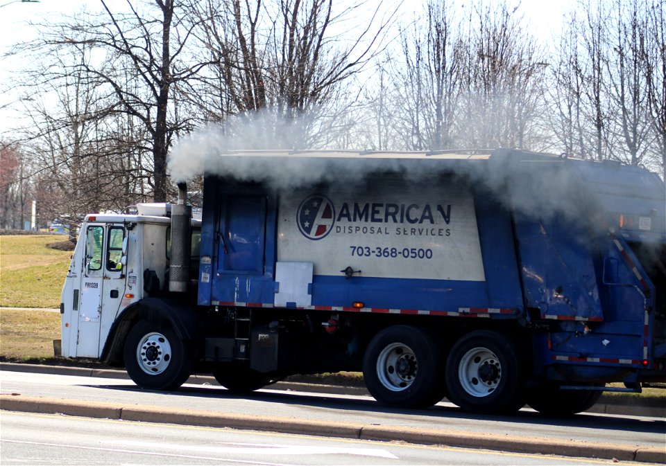 American Disposal truck 64 | Mack LE Heil DP5000
