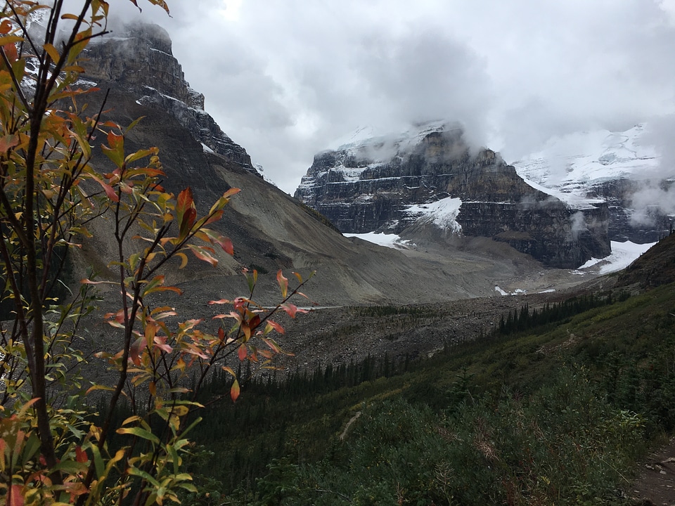 The trail of the Plain of Six Glaciers in Banff National Park