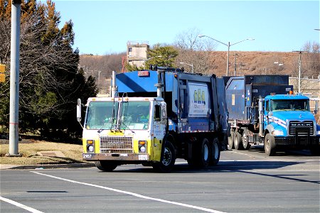 AAA trash truck | 2167 Mack LE Heil DP5000