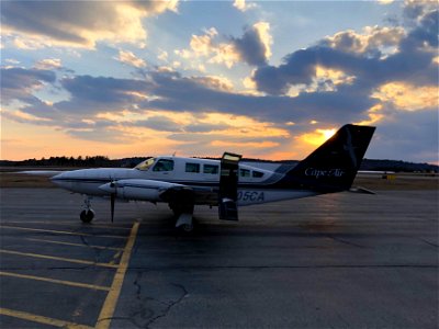 Cape Air Cessna 402 at AUG photo