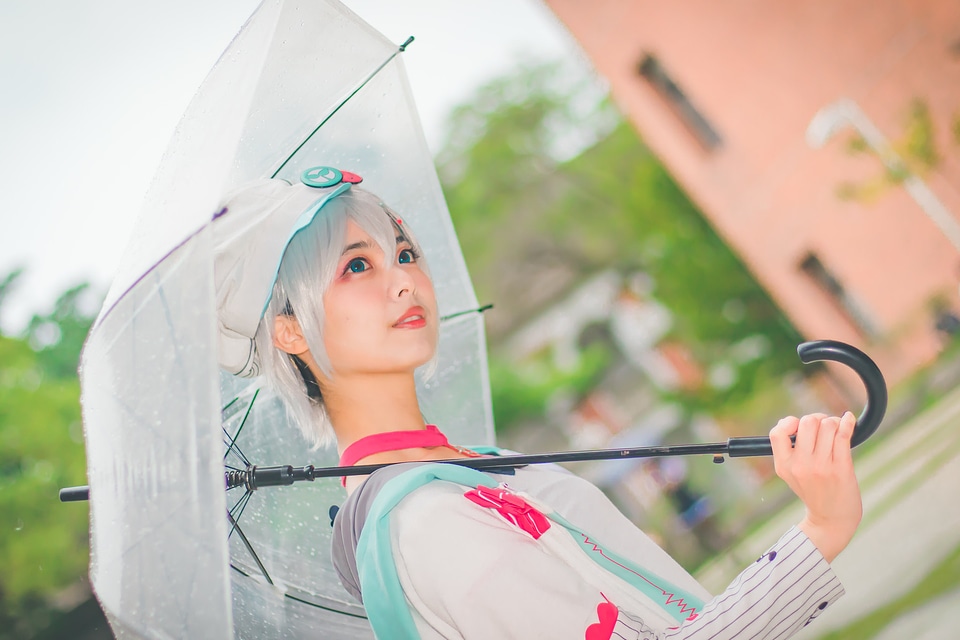 An unidentified Japanese anime cosplay pose