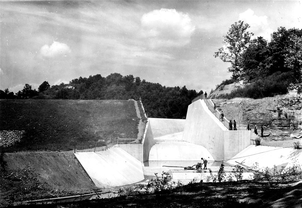 Lake Vesuvius Dam