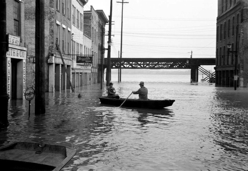 Ohio River in flood, Louisville, Kentucky