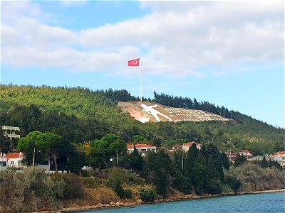 Dur Yolcu Çanakkale Geçilmez