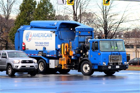 American Disposal Truck 451 photo