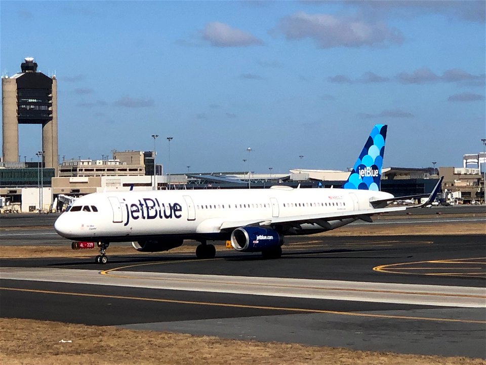 JetBlue A321-200 at BOS