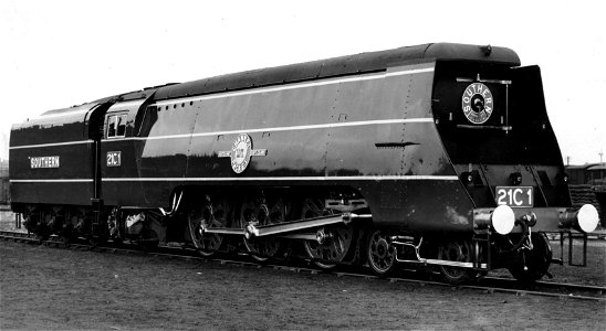 hants - southern rly 21c1 channel packet new eastleigh 1946 photo