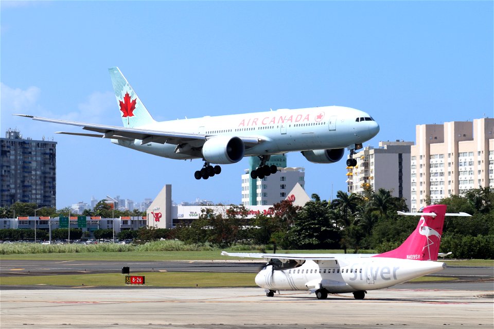 Air Canada 777-200 and Silver Airways ATR-72 at SJU