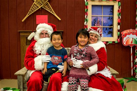 Emmonak welcomes Santa to town
