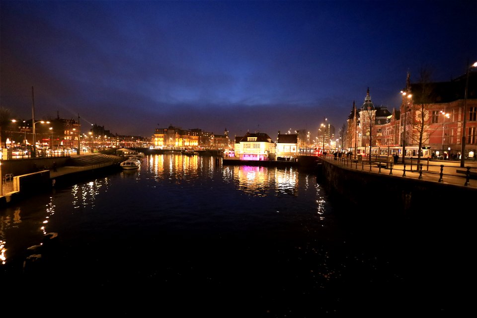 aMSTERDAM BY NIGHT photo