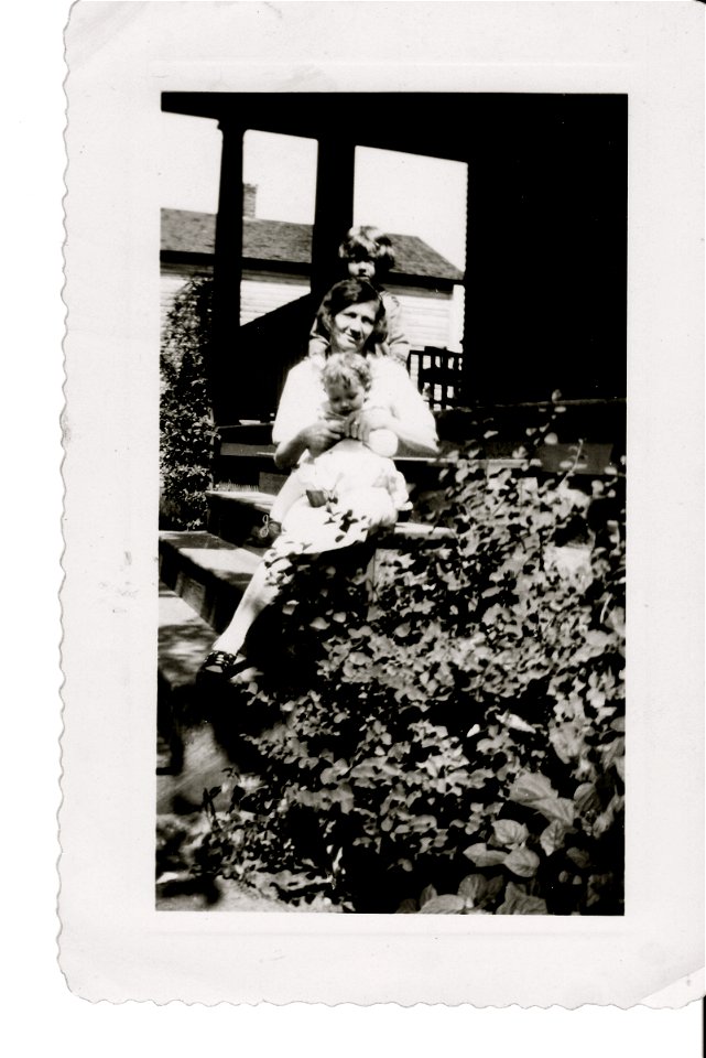 Teresa Veronica Mitzie 2
