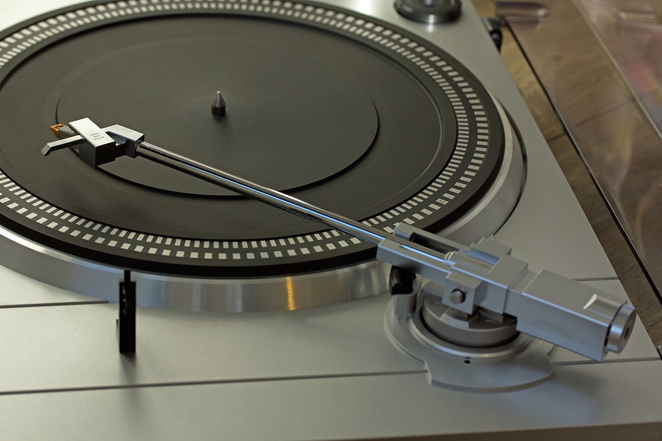 Semi Automatic Synchro Control turntable