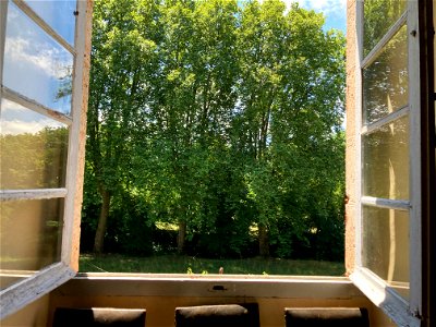 Family Chapel: Chateau de Trenquelleon, Feugarolles