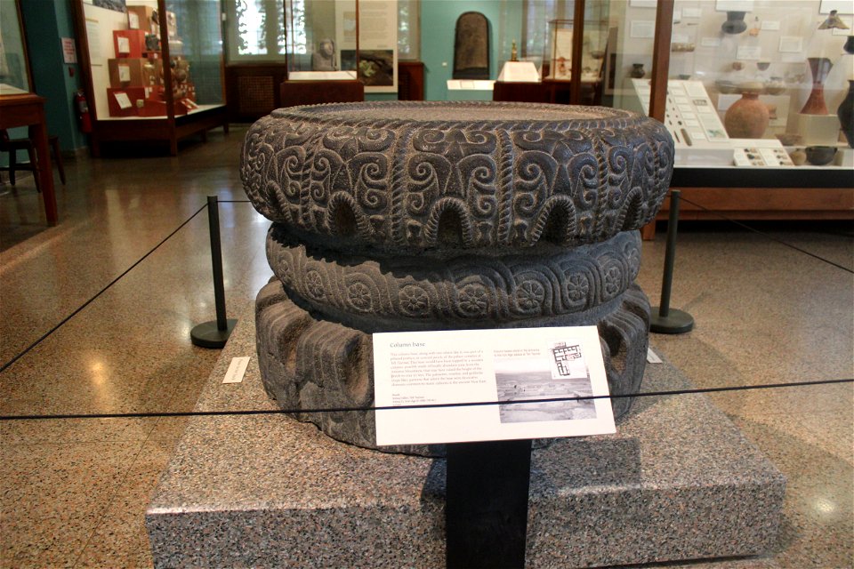 Column base, Tell Tayinat