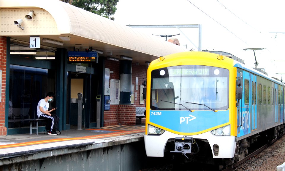 Siemens train at Glenhuntly