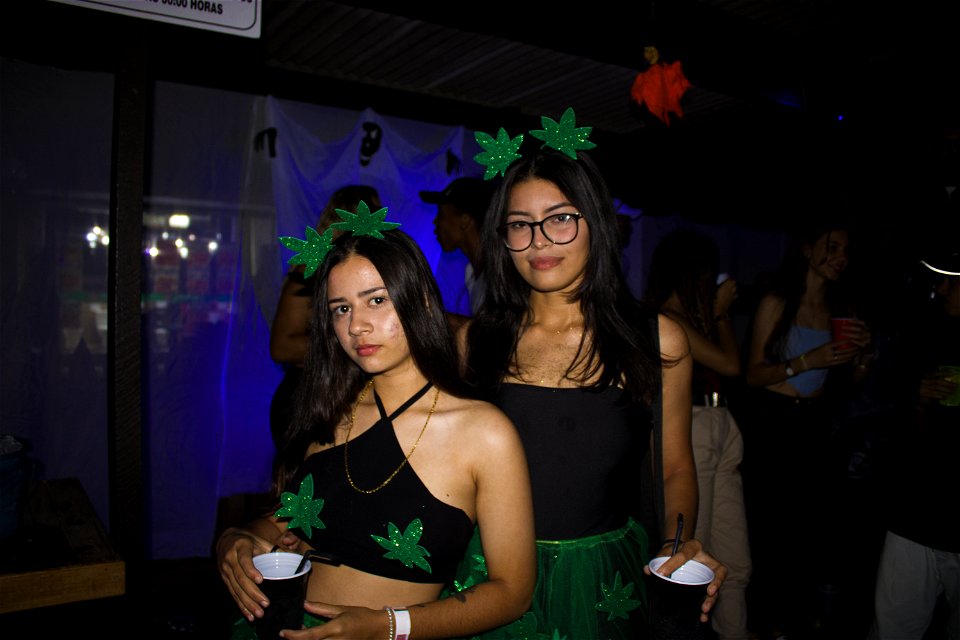 HALLOWEEN PARTY