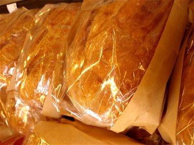 bread loaves bakery photo