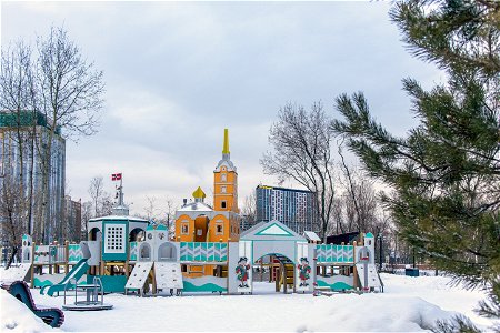 children's play complex photo