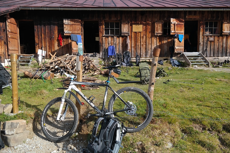 Bike ride wheel break