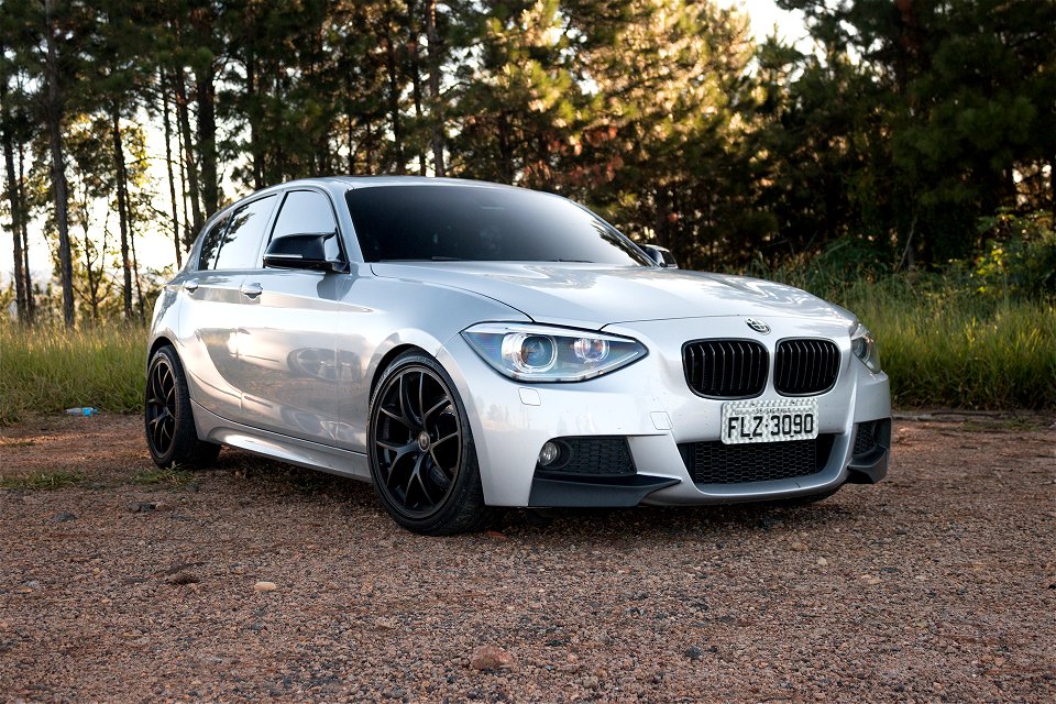 BMW 125i photo