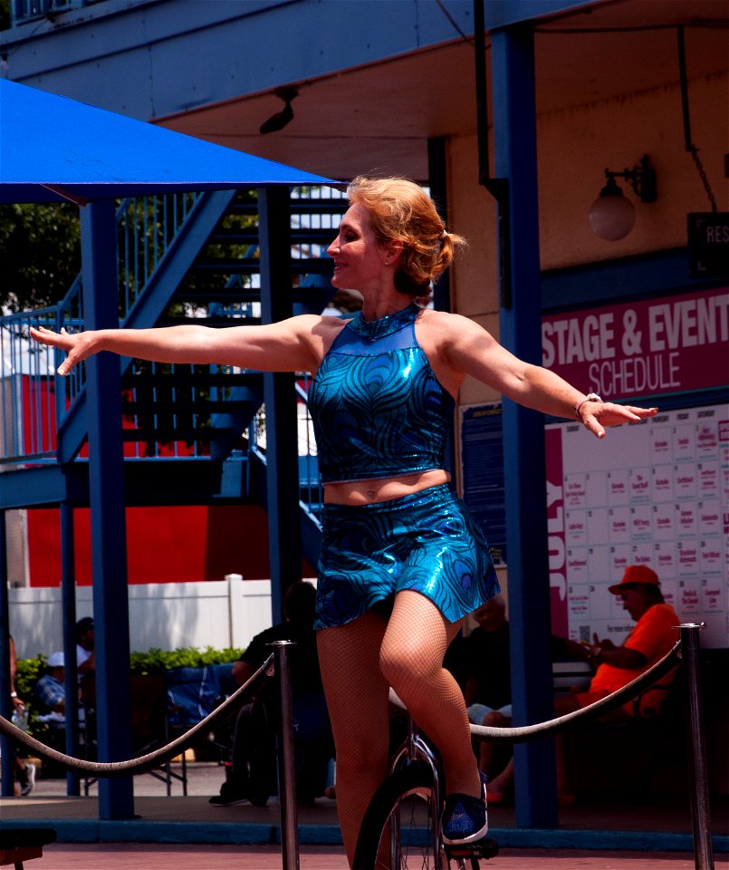 Balancing Performer 2