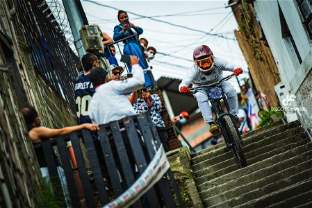 Downhill Urbano 2022