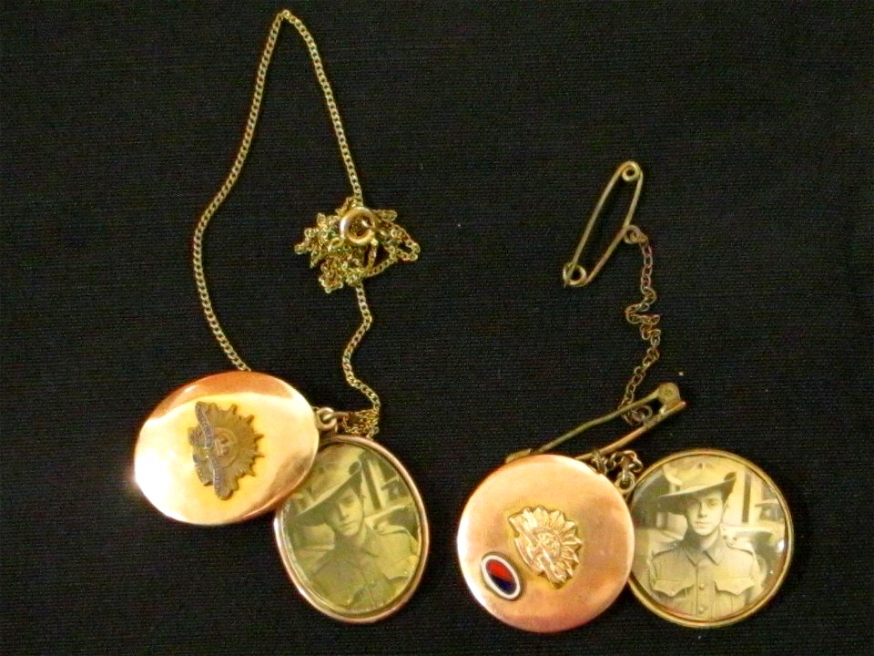 Sweetheart necklace & 2/10 Regiment Sweetheart brooch pin