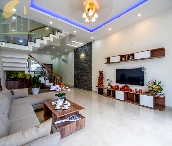 Nhà phố 2 tầng hiện đại mẫu đẹp có 1 tum