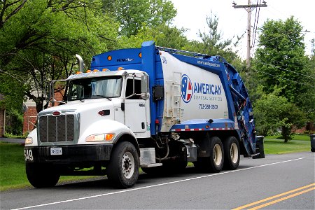 American Disposal truck 549 | Peterbilt 348 Mcneilus RL
