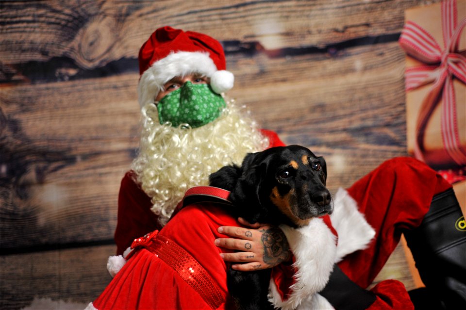 City of Elderly Love Claus for Paws Fundraiser