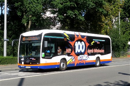 ESWE, Wiesbaden - Wagen 200 - WI-VG 1200 - Mercedes-Benz O 530 eCitaro (2022) - Mit 100 durch Wiesbaden - Wiesbaden, 18.07.2022 photo